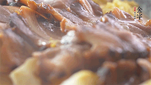 大火蒸至15分鐘即可。