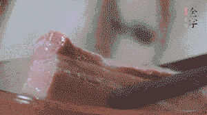 咸肉取出，切片備用。