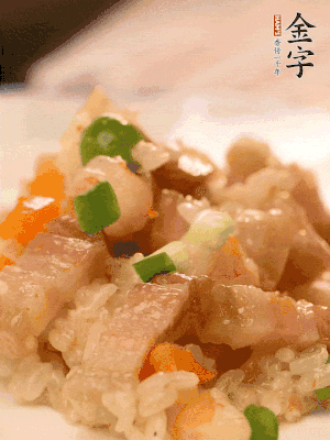 出鍋后撒點(diǎn)蔥花更香。